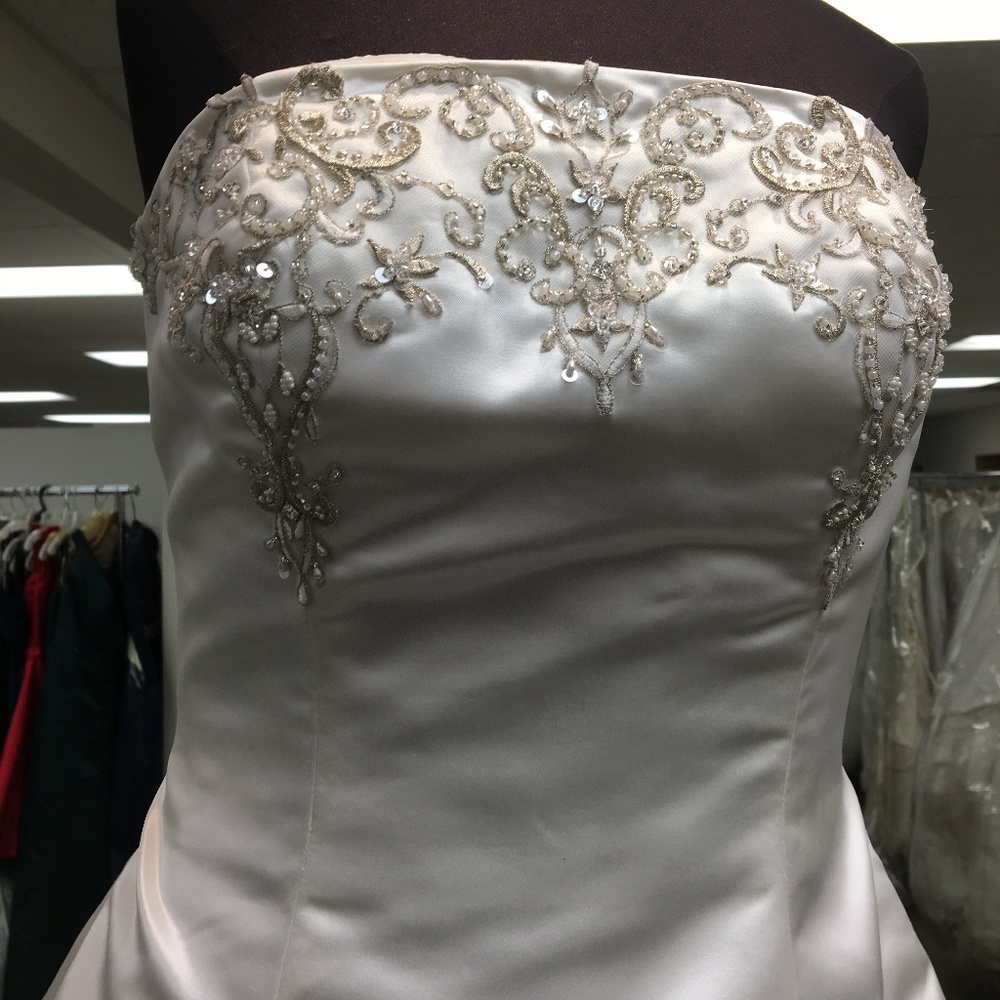 Eden 2266 Bridals Wedding Gown